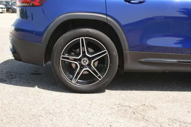 Mercedes-Benz GLB-Klasse (2021) thumbnail 3