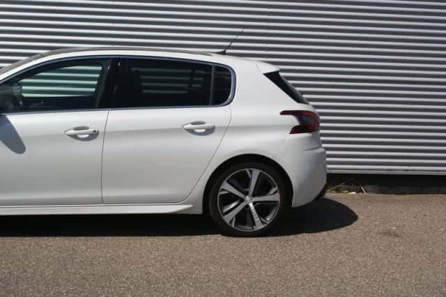 Peugeot 308 (2018) thumbnail 6