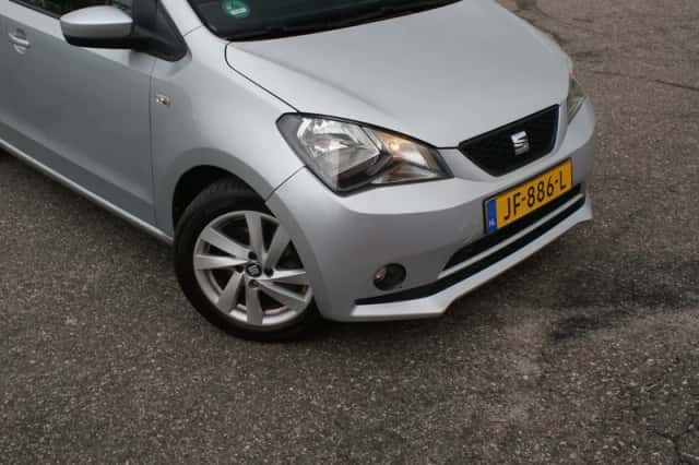 SEAT Mii (2016) thumbnail 2