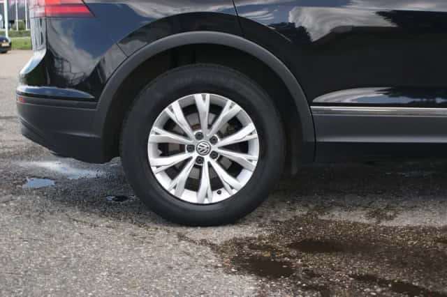 Volkswagen Tiguan (2019) thumbnail 3