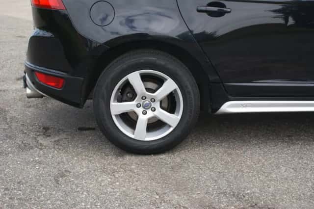 Volvo XC60 (2012) thumbnail 3