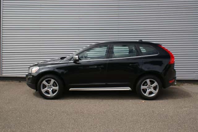 Volvo XC60 (2012) thumbnail 4