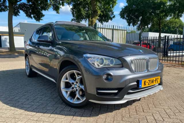 BMW X1 (2014) thumbnail 2