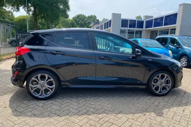 Ford Fiesta (2022) thumbnail 4