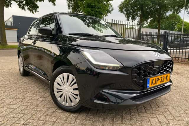 Suzuki Swift (2024) thumbnail 2