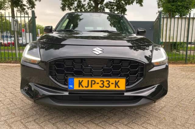 Suzuki Swift (2024) thumbnail 3