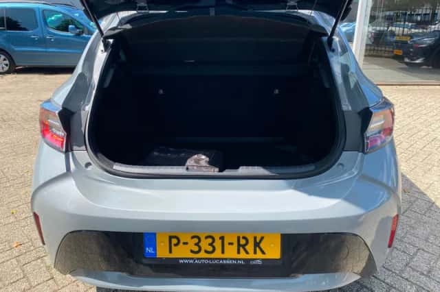Toyota Corolla (2019) thumbnail 3