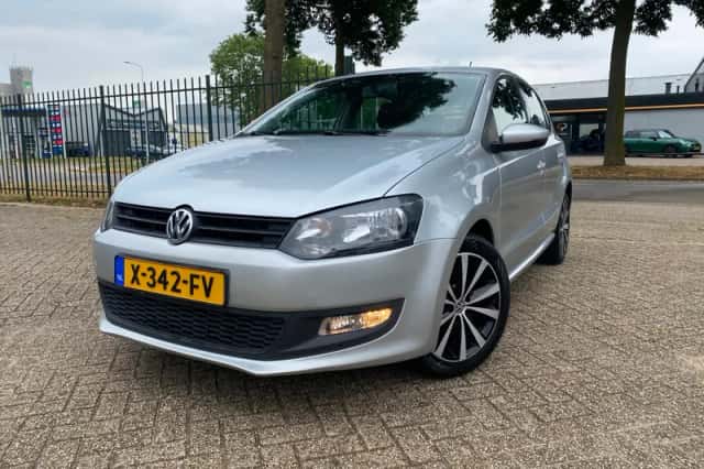 Volkswagen Polo (2013) thumbnail 1