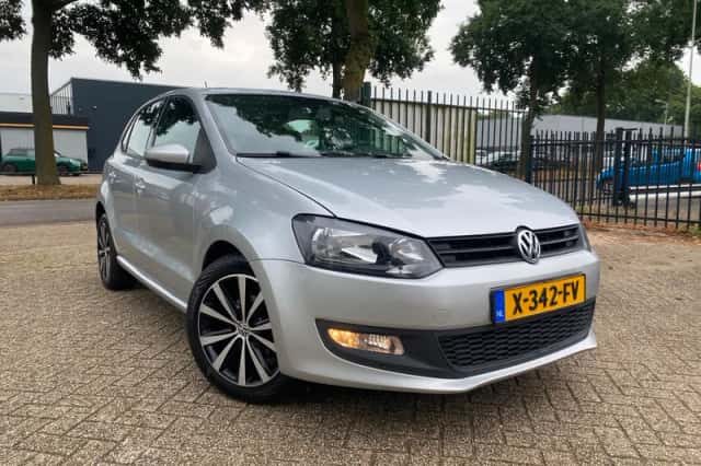 Volkswagen Polo (2013) thumbnail 2