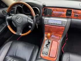 Lexus SC430 (2017) thumbnail 5