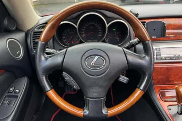 Lexus SC430 (2017) thumbnail 6