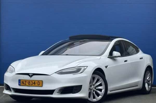 Tesla Model S (2017) — foto 1