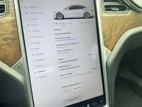 Tesla Model S (2017) thumbnail 12