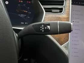 Tesla Model S (2017) thumbnail 21