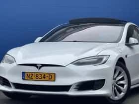 Tesla Model S (2017) thumbnail 23