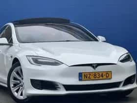 Tesla Model S (2017) thumbnail 24