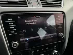 Škoda Octavia (2018) thumbnail 16