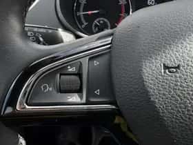 Škoda Octavia (2018) thumbnail 19