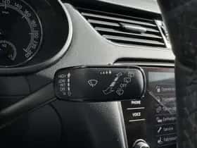 Škoda Octavia (2018) thumbnail 24