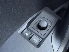 SEAT Ibiza (2017) thumbnail 24