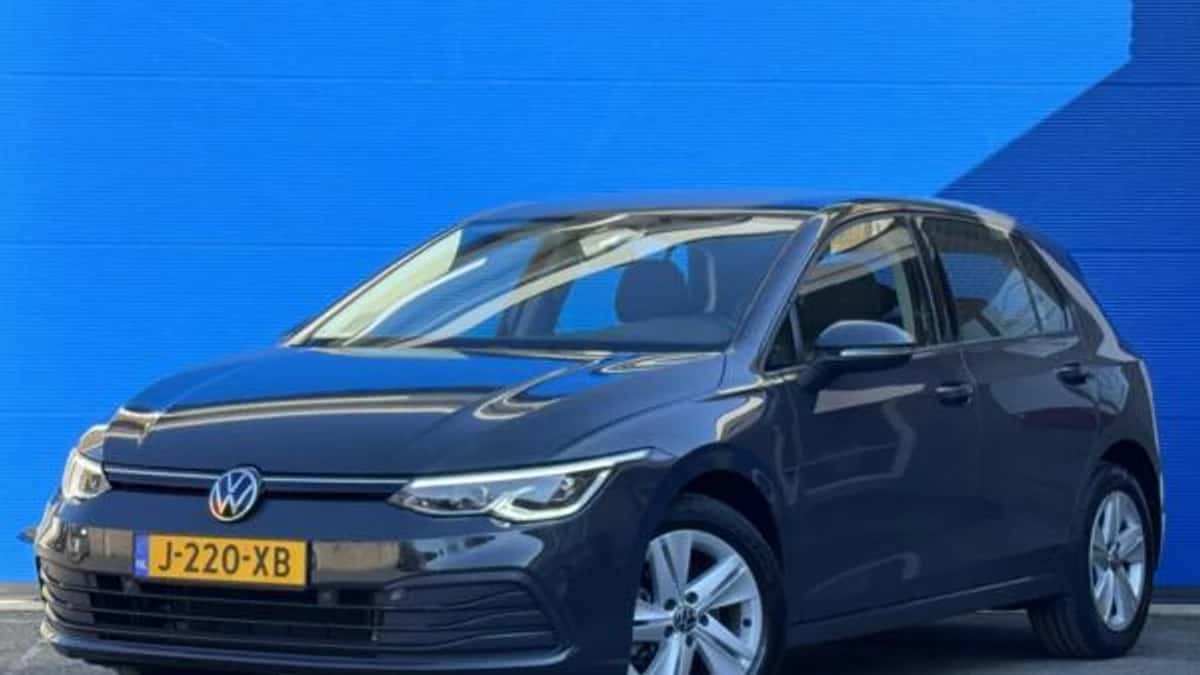 Volkswagen Golf (2020) — foto 1