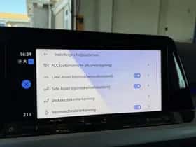 Volkswagen Golf (2020) thumbnail 17