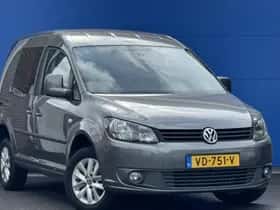 Volkswagen Caddy (2013) thumbnail 2