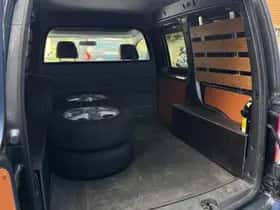 Volkswagen Caddy (2013) thumbnail 20