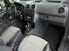 Volkswagen Caddy (2013) thumbnail 6