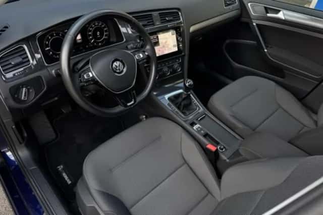 Volkswagen Golf (2018) thumbnail 5