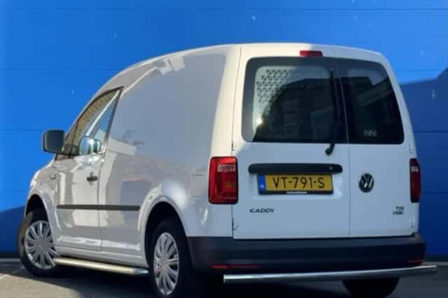 Volkswagen Caddy (2016) thumbnail 3