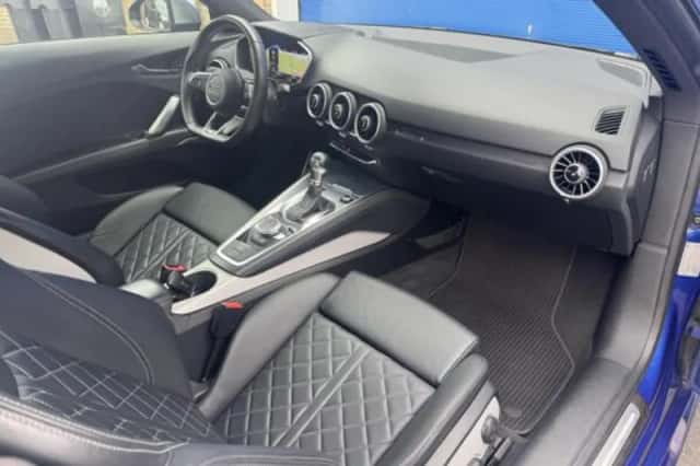 Audi TT (2022) thumbnail 6