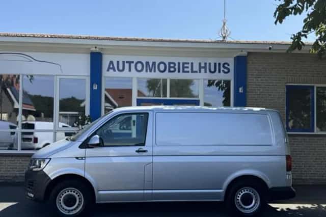 Volkswagen Transporter (2018) thumbnail 6