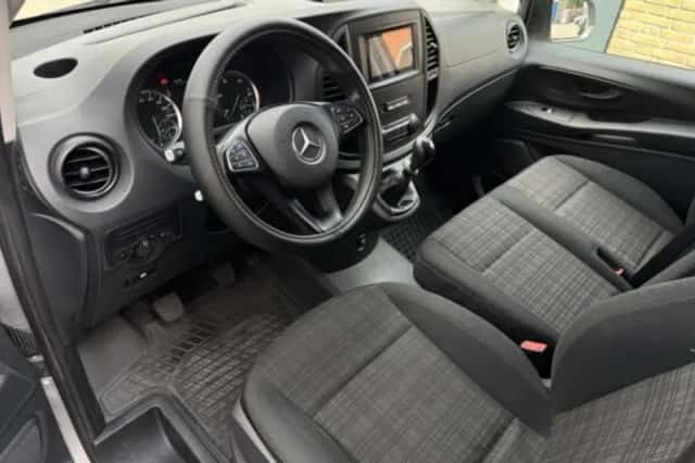 Mercedes-Benz Vito (2017) thumbnail 5