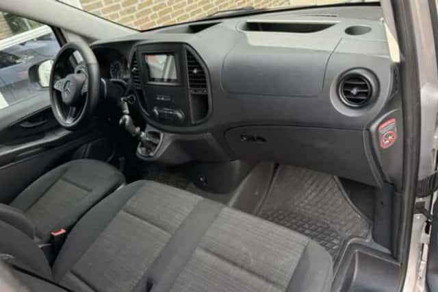 Mercedes-Benz Vito (2017) thumbnail 6