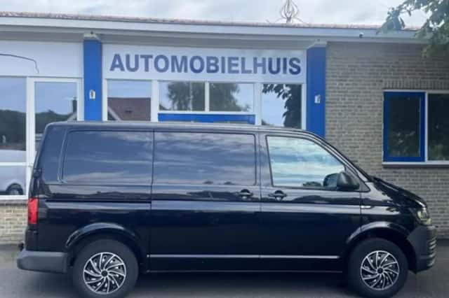 Volkswagen Transporter (2016) thumbnail 5