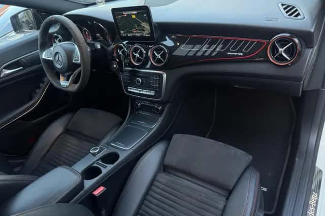 Mercedes-Benz CLA-Klasse (2017) thumbnail 6