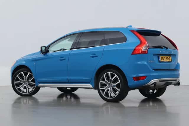 Volvo XC60 (2012) thumbnail 2
