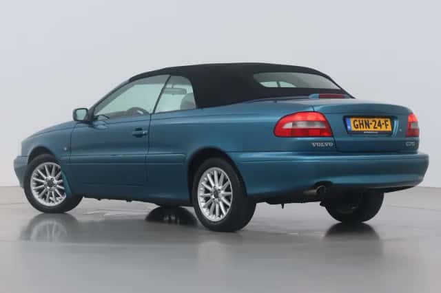 Volvo C70 (2000) thumbnail 2