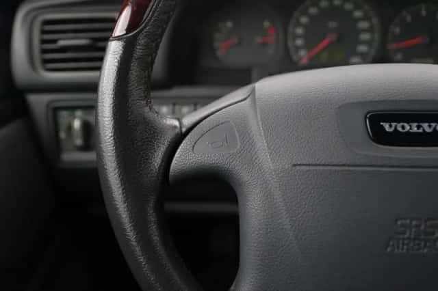 Volvo C70 (2000) thumbnail 21