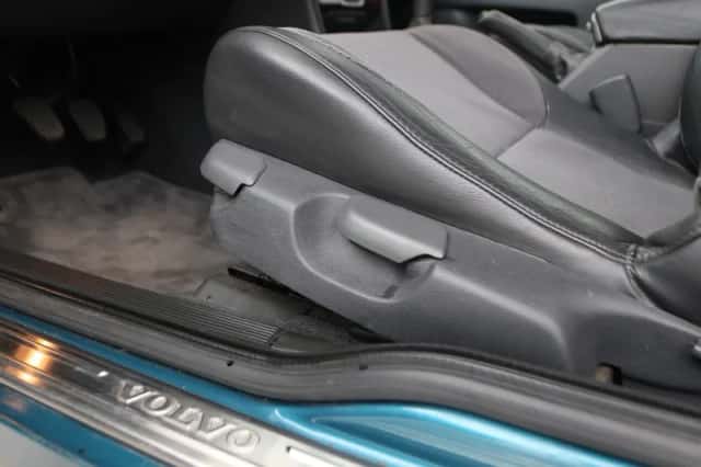 Volvo C70 (2000) thumbnail 25