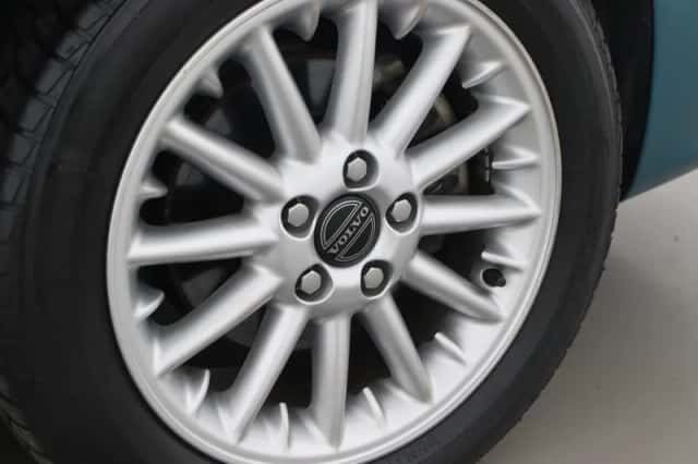 Volvo C70 (2000) thumbnail 28