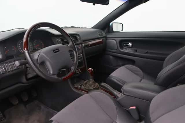 Volvo C70 (2000) thumbnail 3
