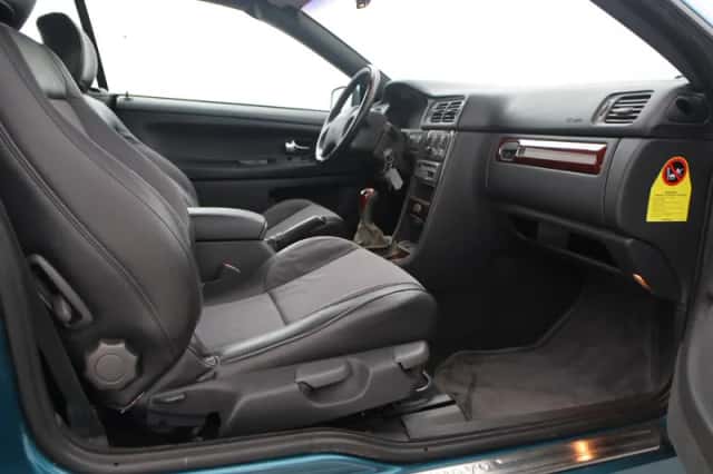 Volvo C70 (2000) thumbnail 5