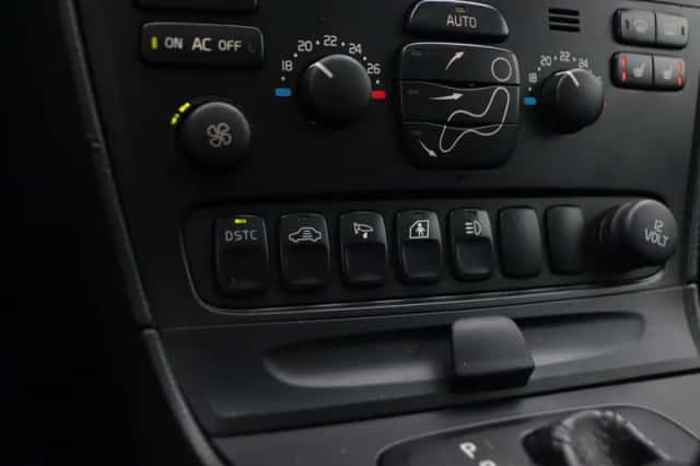 Volvo V70 (2003) thumbnail 29