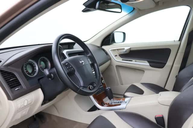 Volvo XC60 (2008) thumbnail 3