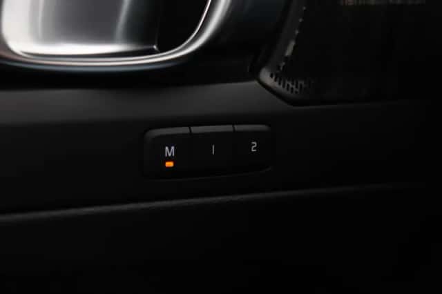 Volvo XC40 (2021) thumbnail 14