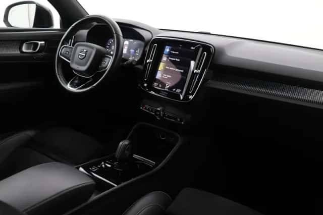 Volvo XC40 (2021) thumbnail 17