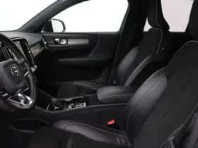Volvo XC40 (2021) thumbnail 3