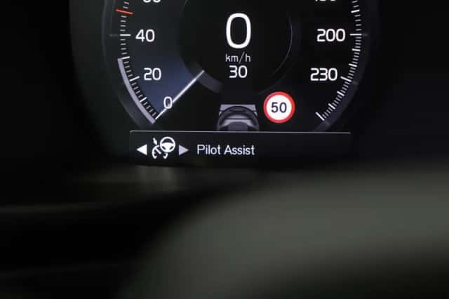 Volvo XC40 (2021) thumbnail 21
